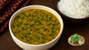 ಖಾನಾವಳಿ ಶೈಲಿಯ ಮೆಂತೆ ಸೊಪ್ಪಿನ ದಾಲ್! ಆಹಾ.. ಎಂಥ ರುಚಿ ಗೊತ್ತಾ? ಮಾಡುವ ಟ್ರಿಕ್ಸ್ ಇಲ್ಲಿದೆ