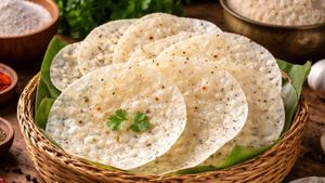 ಅಕ್ಕಿ ಹಿಟ್ಟಿನಿಂದ ಮಾಡಿ ಸೂಪರ್ ಟೇಸ್ಟಿ ಪಾಪಡ್! ಈ ಟ್ರಿಕ್ ಬಳಸಿ.. ವರ್ಷವಿಡೀ ಕೆಡಲ್ಲ, ಒಂದೂ ಒಡೆಯಲ್ಲ!