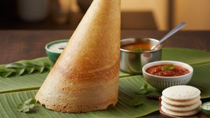 ಸ್ಪಂಜಿನಂತಹ ದೋಸೆ.. ಹಿಟ್ಟಿಗೆ ಮೊಸರು ಬೆರೆಸಿ ಹೀಗೆ ಮಾಡಿ! ಬಾಯಲ್ಲಿ ಇಟ್ಟರೆ ಕರಗುತ್ತೆ, ಹೊಟ್ಟೆಗೆ ತಂಪು!