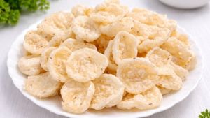 1 ಕಪ್ ರವೆ ಇದ್ರೆ 1 ವರ್ಷಕ್ಕೆ ಬೇಕಾಗುವಷ್ಟು ಸಂಡಿಗೆ ಮಾಡಬಹುದು! ಇಲ್ಲಿದೆ ತಯಾರಿ ವಿಧಾನ!