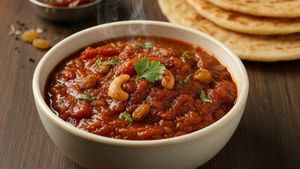 ಜಬರ್ದಸ್ತ್ ರುಚಿ.. ಟೊಮೆಟೊ ಜೊತೆ ಬೆಲ್ಲ ಹಾಕಿ ಈ ಚಟ್ನಿ ಮಾಡಿ! ಪೂರಿ, ಚಪಾತಿಗಂತೂ ಮಸ್ತ್ ಇರುತ್ತೆ 