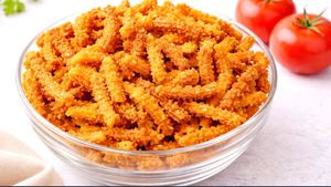 ಹೊಸ ರೀತಿಯ ಟೊಮೆಟೊ ಚಕ್ಕುಲಿ ಸುಲಭವಾಗಿ ಮಾಡಿ: ಇಲ್ಲಿದೆ ಮಾಡುವ ವಿಧಾನ