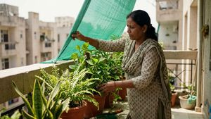 ಮನೆಯನ್ನು ತಂಪಾಗಿಡಲು ಹೀಟ್‌ವೇವ್ ಸಮಯದಲ್ಲಿ ಈ ಟ್ರಿಕ್ಸ್ ಫಾಲೋ ಮಾಡಿ