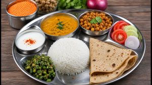 ಬೆಲೆ ಏರಿಕೆಯ ಬಿಸಿ: ಕೇವಲ ₹99 ಬಜೆಟ್‌ನಲ್ಲಿ ಸಿಗುವ ಪೌಷ್ಟಿಕಾಂಶಯುಕ್ತ ಹೈ-ಪ್ರೊಟೀನ್ ಊಟದ ಪ್ಲಾನ್!