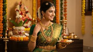 ವರಮಹಾಲಕ್ಷ್ಮಿ ಹಬ್ಬದ ಸೌಂದರ್ಯಕ್ಕೆ ಸಾಂಪ್ರದಾಯಿಕ ಆಭರಣಗಳ ಮೆರುಗು: ಈ ಬಾರಿಯ ಫ್ಯಾಷನ್ ಟ್ರೆಂಡ್ಸ್