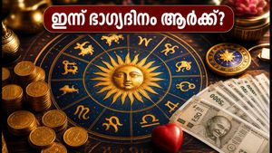 2026 ജൂലൈ 14: ചന്ദ്രൻ കർക്കടകത്തിലേക്ക്; ഈ 5 രാശിക്കാർക്ക് ഇന്ന് തൊഴിലിലും ധനത്തിലും വൻ നേട്ടം!