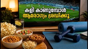 ഫിഫ പ്രീ-ക്വാർട്ടർ ആവേശം: രാത്രി കളി കാണുമ്പോൾ ആരോഗ്യം കാക്കാൻ ഈ ലഘുഭക്ഷണങ്ങൾ പരീക്ഷിക്കൂ!