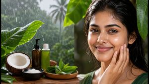 മഴക്കാലത്തെ ഈർപ്പം ചർമ്മത്തെ നശിപ്പിക്കുന്നുണ്ടോ? തിളങ്ങുന്ന ചർമ്മത്തിനായി ഈ കാര്യങ്ങൾ ശ്രദ്ധിക്കൂ