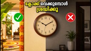 ഓണത്തിന് വീട്ടിൽ ഐശ്വര്യം നിറയാൻ ക്ലോക്ക് എവിടെ വെക്കണം? വാസ്തു പറയുന്ന ഈ കാര്യങ്ങൾ ശ്രദ്ധിക്കൂ