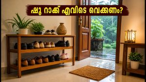 മഴക്കാലത്ത് ഷൂ റാക്ക് എവിടെ വെക്കണം? വാസ്തു പ്രകാരം ഈ തെറ്റുകൾ ചെയ്താൽ ഐശ്വര്യം കുറയും