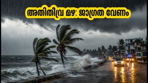 അതിതീവ്ര മഴയിൽ കേരളവും തമിഴ്‌നാടും; 10 ജില്ലകളിൽ ഓറഞ്ച് അലർട്ട്, ജാഗ്രത വേണം