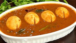 ஆந்திரா முட்டை புலுசு ரெசிபி... இதை ஒருதடவை செஞ்சு பாருங்க... சப்பாத்தி, சாதத்துக்கு அட்டகாசமா இருக்கும்...!