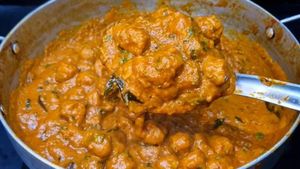 1 கப் மீல் மேக்கர் இருந்தா.. இந்த பக்குவத்துல கிரேவி செய்யுங்க.. 2 சப்பாத்தி எக்ஸ்ட்ரா சாப்பிடுவாங்க...