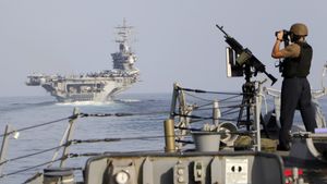 அமெரிக்கா எங்கேயோ குண்டு போடுறது இங்க காரின் விலையை உயர்த்துமா? பெட்ரோலையும் பேரலில் புடிச்சு வைக்கனும் போல!