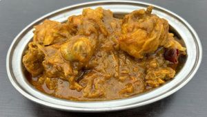 சிக்கன் வாங்குனா இந்த தேங்காய் கொத்தமல்லி சிக்கன் வறுவலை செய்யுங்க - சூப்பரா இருக்கும் 