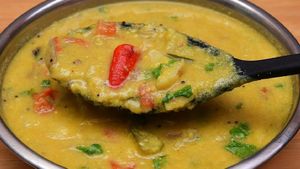 கும்பகோணம் ஸ்பெஷல் கடப்பா - இப்படி செஞ்சா, 10 இட்லி கூட சாப்பிடுவாங்க!