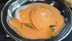 தேங்காய் சேர்க்காமலேயே சூப்பரா தேங்காய் சட்னி செய்யலாம் தெரியுமா? எப்படி-ன்னு பாத்து ட்ரை பண்ணுங்க.. 