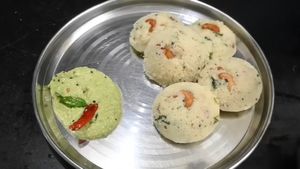 ரவா இட்லியும், மல்லி சட்னியும் - சட்டுன்னு 15 நிமிடத்தில் எப்படி செய்றது-ன்னு பாத்து செஞ்சு பாருங்க.. அள்ளும்!