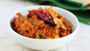 கேரட்டும், மாங்காயும் இருந்தா.. இப்படி செஞ்சு பாருங்க.. எல்லாத்துக்குமே டக்கரா இருக்கும்..