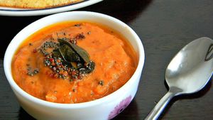 செஃப் வாணி ஸ்டைல் தக்காளி சட்னி - எப்படி செய்றது-ன்னு பாத்து உடனே ட்ரை பண்ணி பாருங்க..