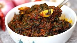 ஆந்திரா ஸ்டைல் பாலக் கீரை தொக்கு ரெசிபி - செஞ்சு பாருங்க, டிபன், சாதத்துக்கு செமையா இருக்கும் 