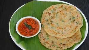 கோதுமை தோசையும், பூண்டு கார சட்னியும் - எப்படி செய்றது-ன்னு பாத்து ட்ரை பண்ணிப் பாருங்க...