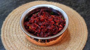 பீட்ரூட்டை இந்த ஸ்டைலில் பொரியல் செய்யுங்க.. பிடிக்காதவங்களும் கேட்டு விரும்பி சாப்பிடுவாங்க..