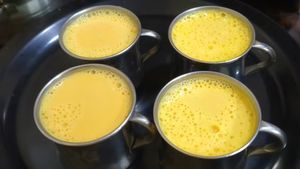 தினமும் காபி, டீ-க்கு பதிலா.. ஈவ்னிங் டைம்-ல கேரட் பால் செஞ்சு குடிங்க.. ருசியானதும், சத்தானதும் கூட..
