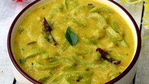 ஐயங்கார் ஸ்டைல் புடலங்காய் பால் கூட்டு ரெசிபி - ட்ரை பண்ணி பாருங்க - சூப்பர் சைடிஷா இருக்கும் 