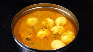 முட்டை குழம்பை இந்த பக்குவத்துல செய்யுங்க.. மட்டன் குழம்பு ருசியில செமயா இருக்கும்..