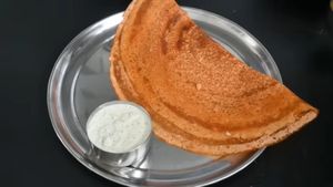உடனடி கார தோசையும், வெள்ளை சட்னியும் - எப்படி செய்றதுன்னு பாத்து ட்ரை பண்ணுங்க..