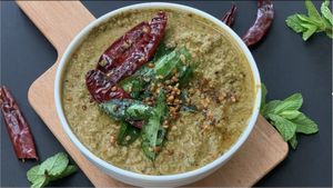 ஆந்திரா புதினா தொக்கு ரெசிபி - இந்த மாதிரி ட்ரை பண்ணி பாருங்க - சாதம், தோசைக்கு அட்டகாசமா இருக்கும்