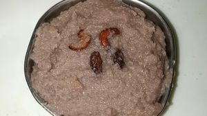 ஆடிப்பெருக்கு ஸ்பெஷல் சிவப்பு அவல் கேசரி - 5 நிமிடத்தில் எப்படி செய்றதுன்னு பாத்து செய்யுங்க..