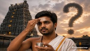 விபூதியை நெற்றியில் எப்படி வைக்க வேண்டும்? நெற்றியில் விபூதி வைப்பதன் அர்த்தம் என்ன தெரியுமா? 