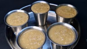 மூட்டு வலி அதிகமா இருக்கா? அப்ப இந்த உளுந்து கஞ்சியை தினமும் காபி, டீ-க்கு பதிலா குடிங்க..