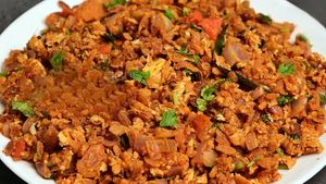 அவலும், முட்டையும் இருந்தா.. காலையில் இந்த டிபனை ட்ரை பண்ணி பாருங்க..