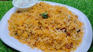 ஹைதராபாத் குஸ்கா ரெசிபி - லன்ச் பாக்ஸ்-க்கு இதை செஞ்சு பாருங்க - எல்லோரும் விரும்பி சாப்பிடுவாங்க 