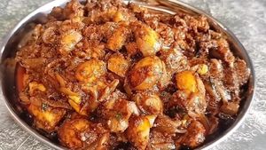 கறி சுவையை மிஞ்சும் காளான் மிளகு வறுவல் - எப்படி செய்றதுன்னு பாத்து செஞ்சு பாருங்க.. அள்ளும்..