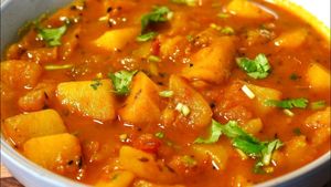 நார்த் இந்தியன் ஸ்டைல் உருளைக்கிழங்கு சப்ஜி ரெசிபி - ட்ரை பண்ணி பாருங்க - தோசை,சப்பாத்திக்கு சூப்பரா இருக்கும்