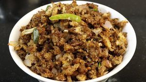 ஐயங்கார் ஸ்டைல் வாழைக்காய் பொடிமாஸ் ரெசிபி - இந்த மாதிரி சைடிஷ் செஞ்சு பாருங்க - டேஸ்ட் சூப்பரா இருக்கும