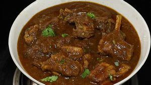 3/4 கிலோ சிக்கன் வாங்குனா.. இப்படி கெட்டி குழம்பு செய்யுங்க.. எல்லாத்துக்குமே செமயா இருக்கும்..