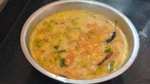 பீர்க்கங்காய் வெச்சு இப்படி ஒருடைம் பருப்பு கறி செய்யுங்க.. சாதம், இட்லி, தோசைக்கும் செமயா இருக்கும்.. 
