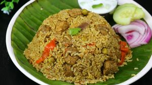மீல் மேக்கர் பிரியாணியை இப்படி செய்யுங்க.. மட்டன் பிரியாணியே தோத்துடும்..