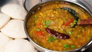 వంకాయ-బంగాళదుంప గుజ్జు..ఇడ్లీ,దోశలకు సరైన జోడి!