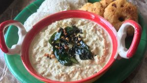 హోటల్ స్టైల్ రాయల్ కొబ్బరి చట్నీ.. ఈ ఒక్క సీక్రెట్ పదార్థం కలిపితే రుచి అదుర్స్!