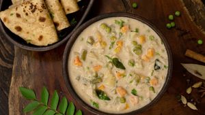 చపాతీ, పరోటాలోకి శరవణ భవన్ వైట్ కుర్మా.. ఒక్కసారి తిన్నారంటే టేస్ట్ దద్దరిల్లిపోవాల్సిందే!