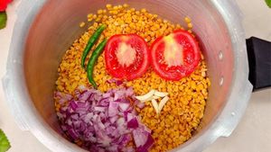 గ్యాస్, అసిడిటీకి చెక్..పప్పు వండే అసలైన సీక్రెట్ రివీల్ చేసిన ప్రముఖ చెఫ్