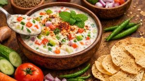 రోజూ తినే రైతాతో బోర్ కొట్టిందా? అయితే కమ్మని తడ్కా వెజిటబుల్ రైతా ట్రై చేయండి!