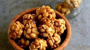 90స్ కిడ్స్ ఫేవరెట్ పల్లి ఉండలు ఇంట్లోనే ఈజీగా చేసుకోండిలా!