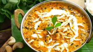 వేళ్లు జుర్రుకుంటూ తినడం పక్కా.. కేవలం 20 నిమిషాల్లో నలుగురికి సరిపోయే మేథీ చమన్‌ కర్రీ.! 